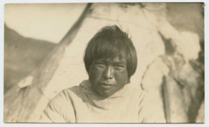 Image: Eskimo [Inughuit] boy. Possibly Tautsianquar Kaerngar